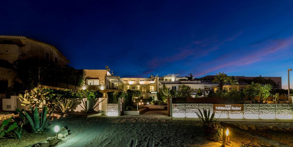 Hotel Residence Hibiscus La Caletta Exterior photo