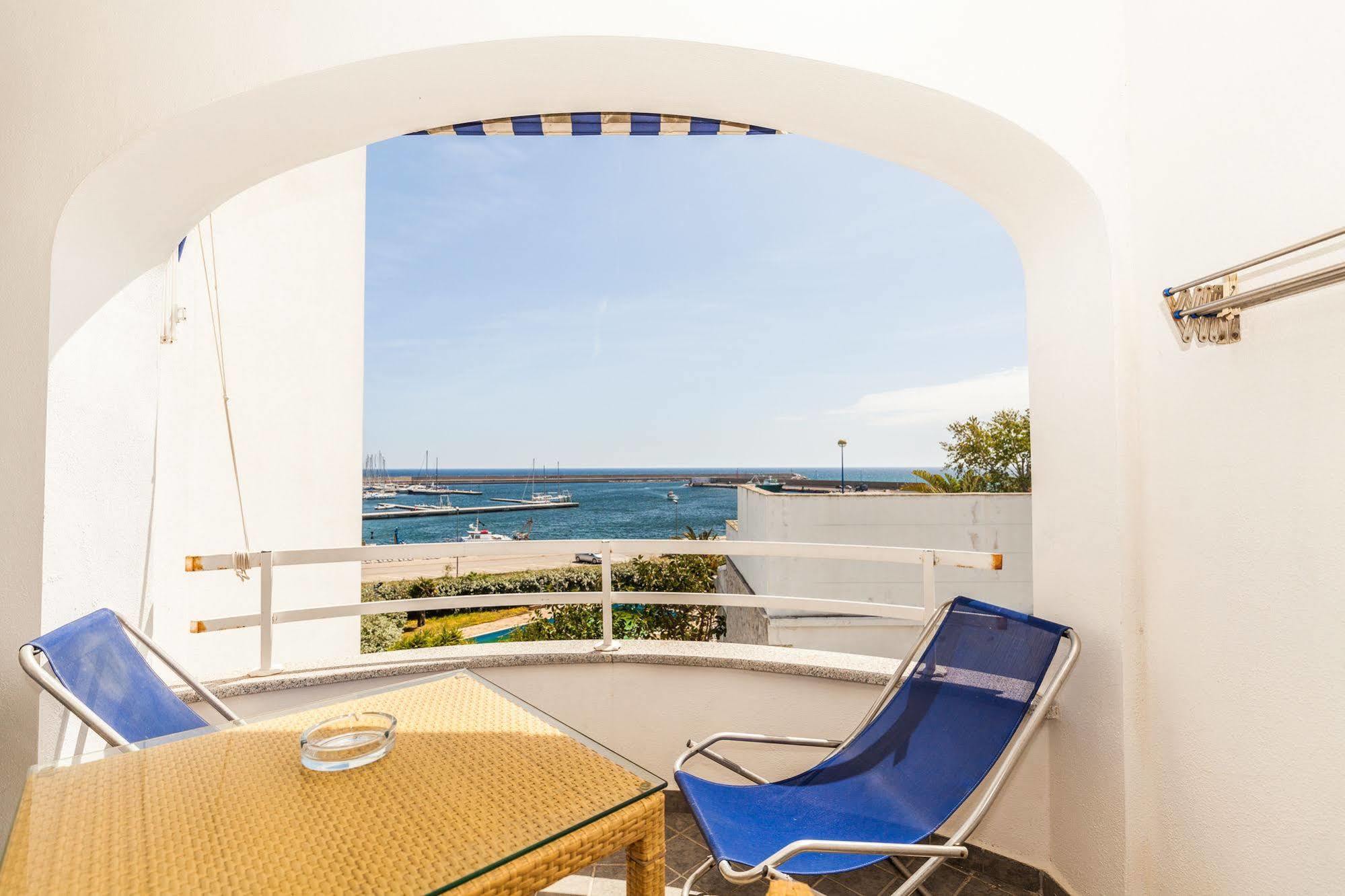 Hotel Residence Hibiscus La Caletta Exterior photo